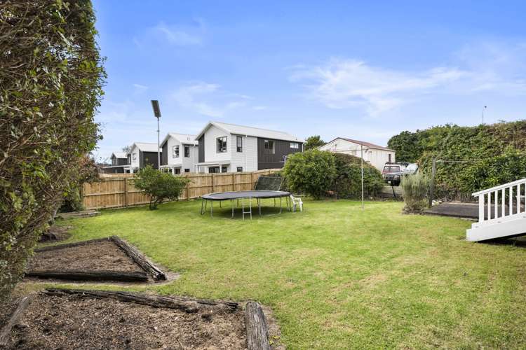 35 Springleigh Avenue Mount Albert_17