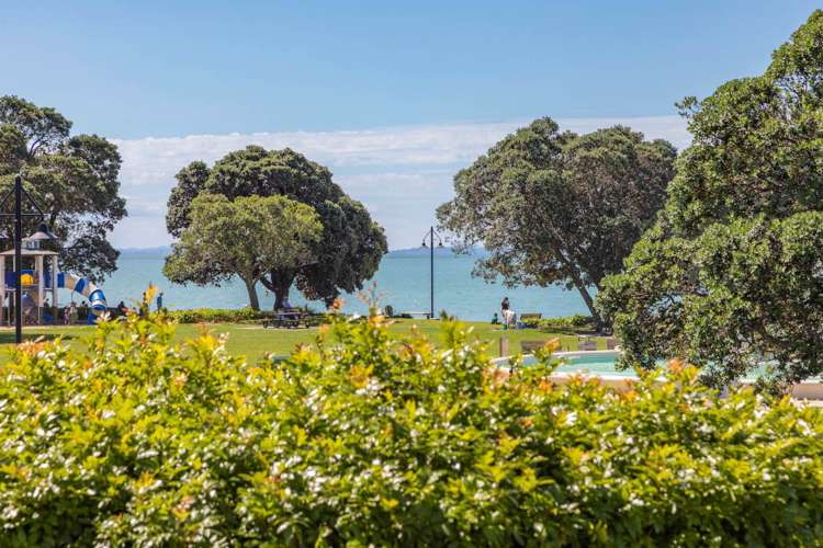 4/47 Tamaki Drive Mission Bay_4