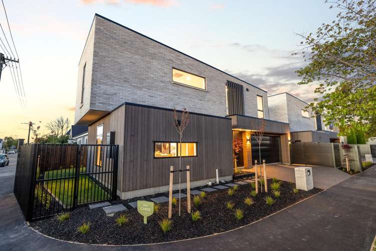 33 Clare Road Merivale_29