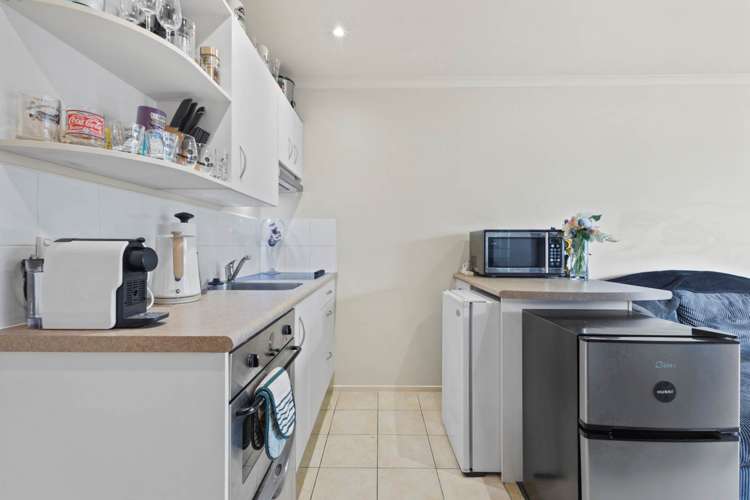 6H/18 Ronwood Avenue Manukau_7