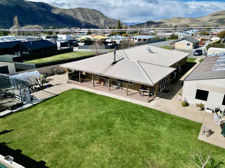 8 Sunset Place Otematata_25