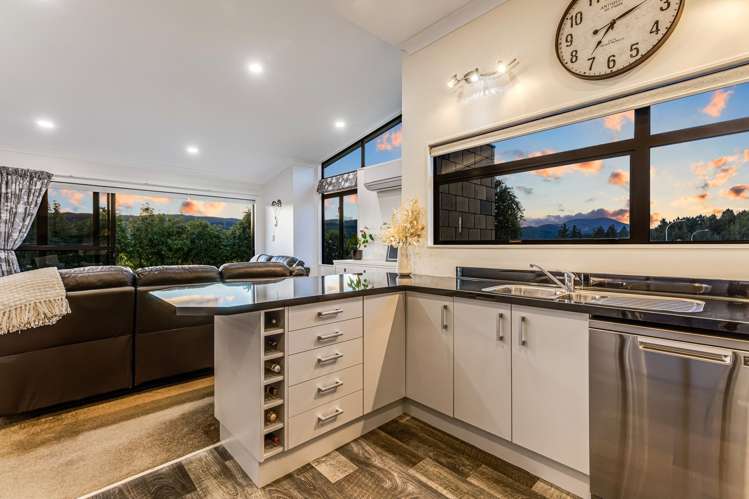 24 Mount Marua Drive Timberlea_3