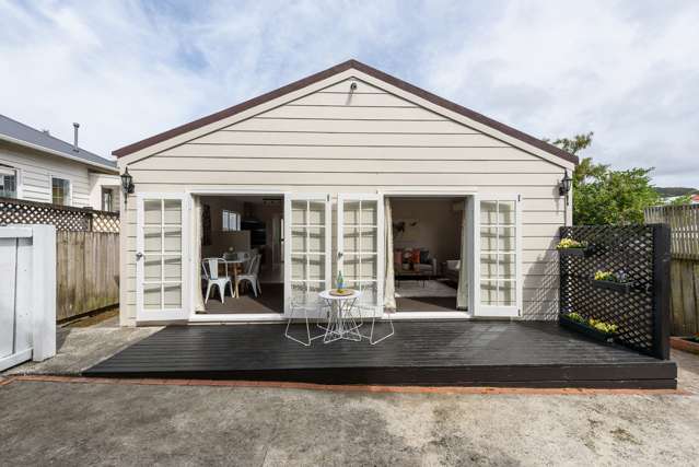 15b Raine Street Karori_1