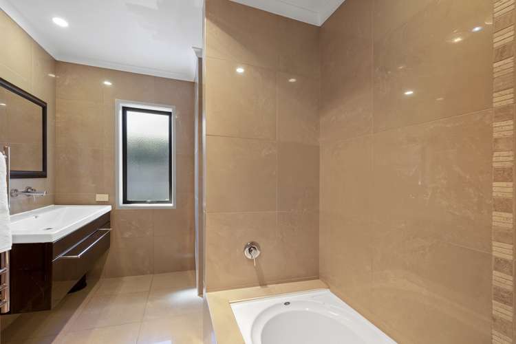 9 Sampson Avenue Waiwhakaiho_11