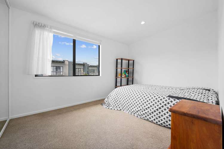27/8 Soljak Place Mount Albert_12