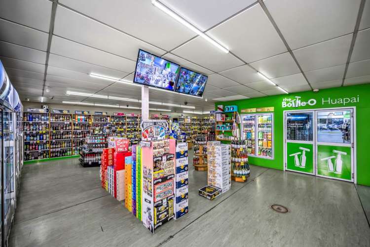 301 Main Road Huapai_19