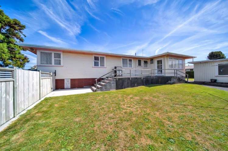 2 Glasgow Street Hawera_13