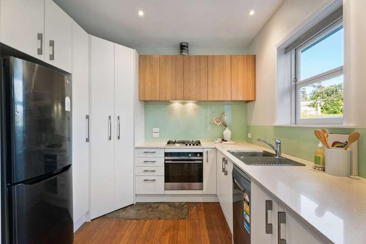 8 Tirotai Crescent Westmere_2