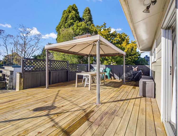 1 Joanna Place Deanwell_18