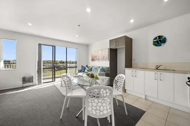 13/15 Bishop Lenihan Place East Tamaki_1