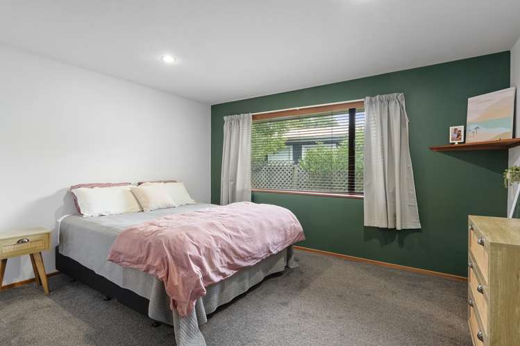 2/37 Jennifer Street Bryndwr_10