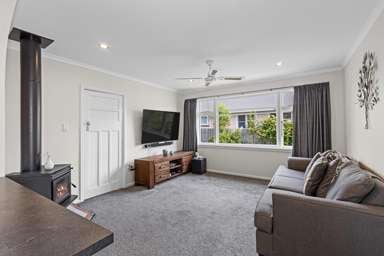 215 Breezes Road_3