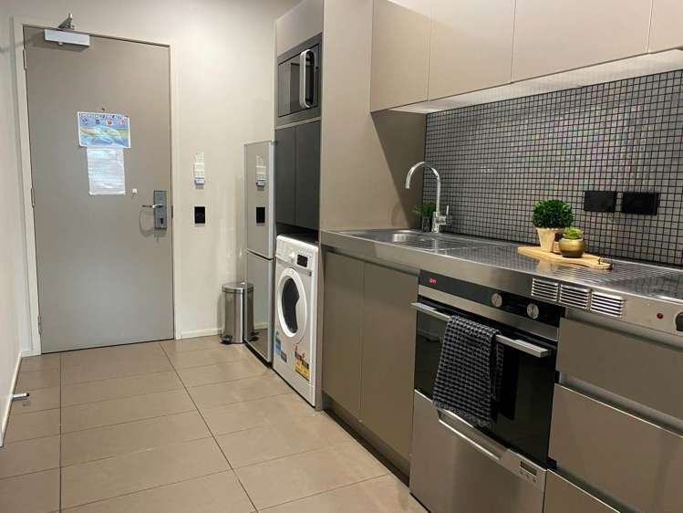 807/19 Anzac Avenue City Centre_1