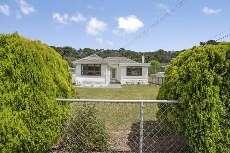 52 Dover Road Wainuiomata_20