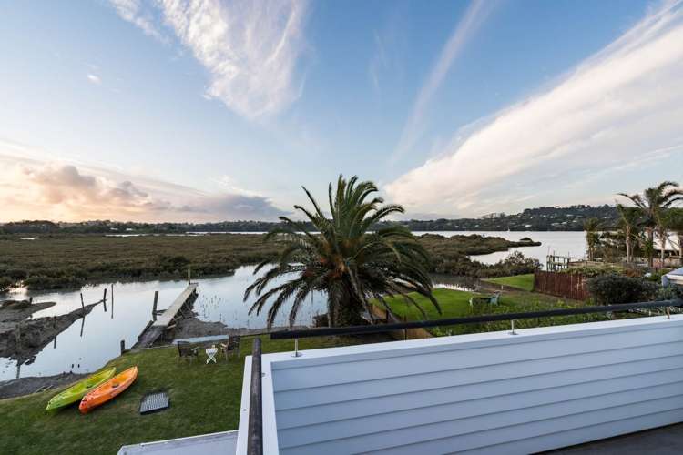 24 The Terrace Herald Island_14