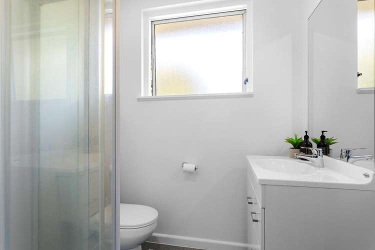 1-4 / 15 Symes Road Wigram_9