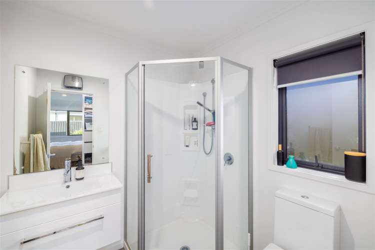 3 Hineaari Street Marshland_8