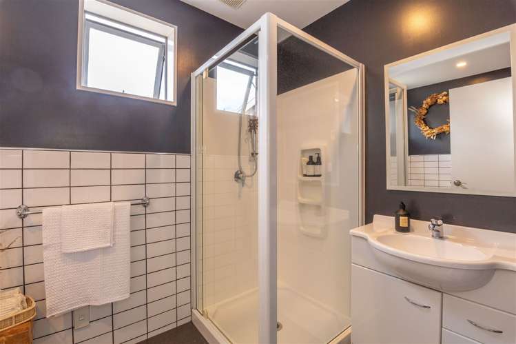 14 Riverwood Boulevard Redwood_21