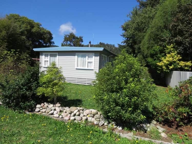 77 Church Street Reefton_8