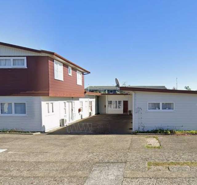 A great low-maintenance living option in a handy location
