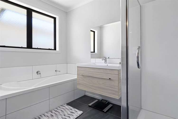 11 Caldera Crescent Pyes Pa_13