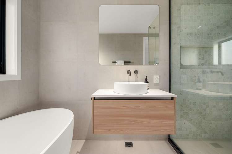 31 Kauri Point Drive Rototuna North_33