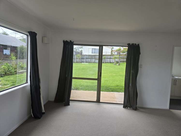 1/8 Staveley Avenue Mount Roskill_6