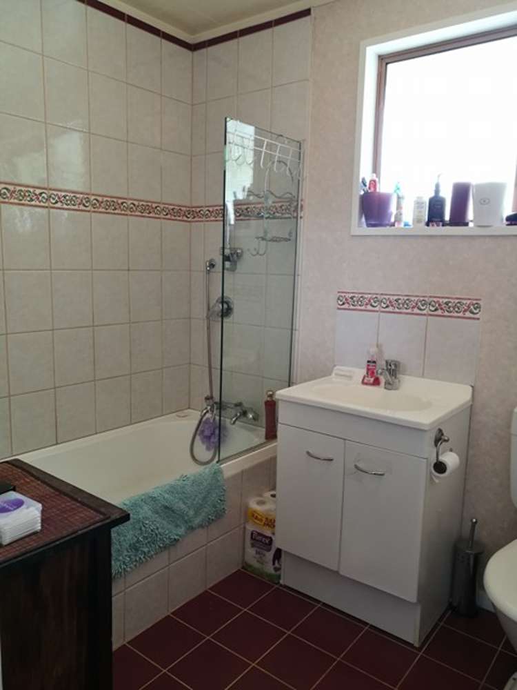 14 Skipage Grove Featherston_7