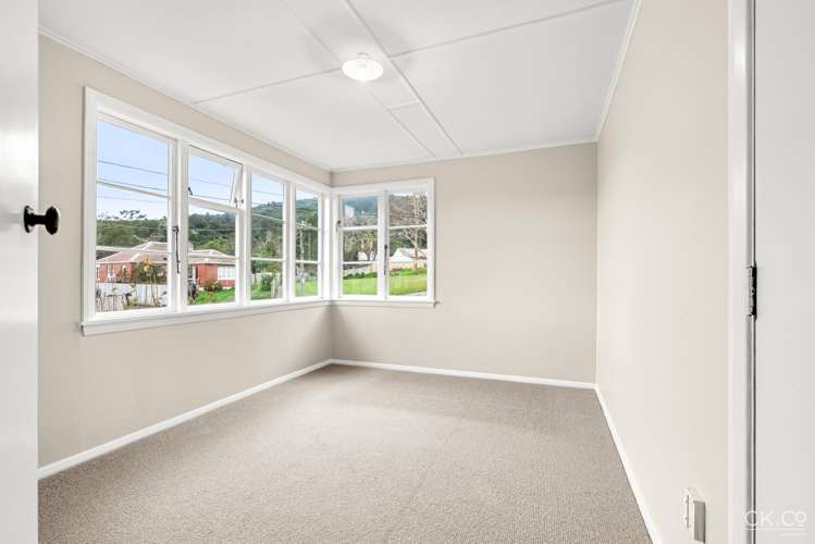 14 Buller Grove Naenae_8