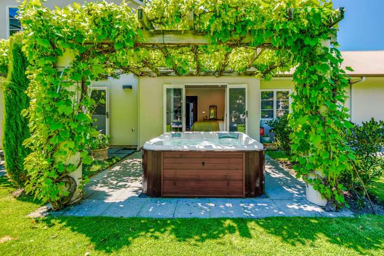 98 Kent Terrace Taradale_8