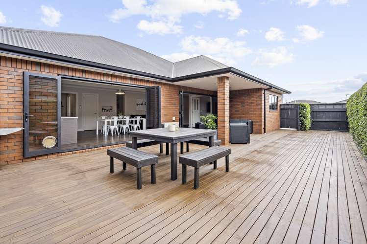 9 Henry Bell Close Leamington_24