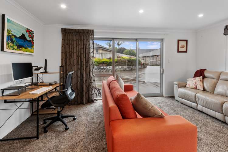 22 Conifer Grove Kamo_25