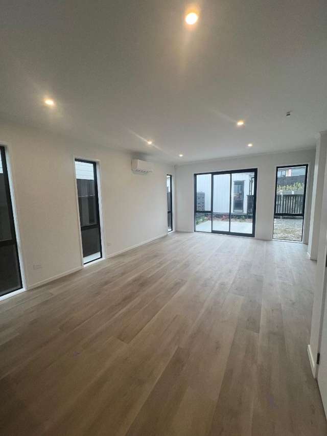 27A Henry Tayler Rise Milldale_3