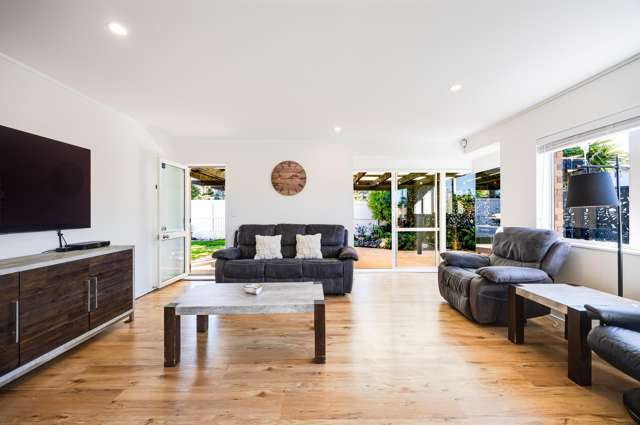 5 Shadon Place Stanmore Bay_4