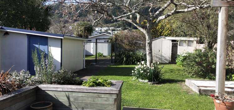 2 North Road The Wood_11