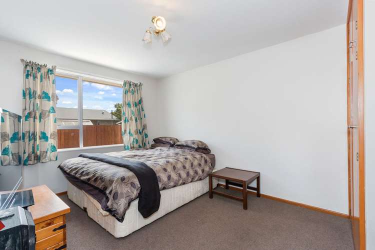 2/91a Rocking Horse Road Southshore_5