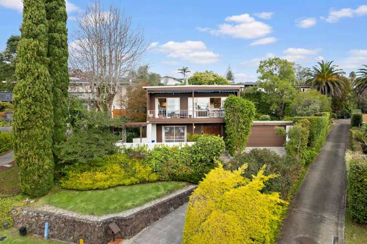 18 Surville Place Mairangi Bay_26