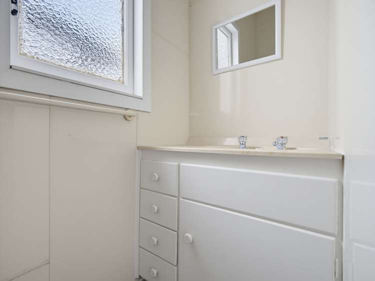 56 Station Road Paeroa_15