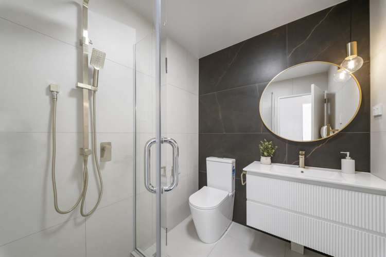 2/75 Titirangi Road New Lynn_12