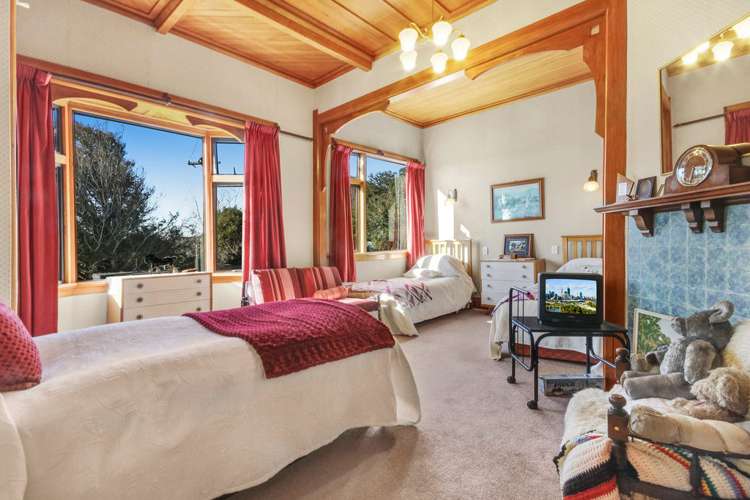 9 Black Road Otatara_7