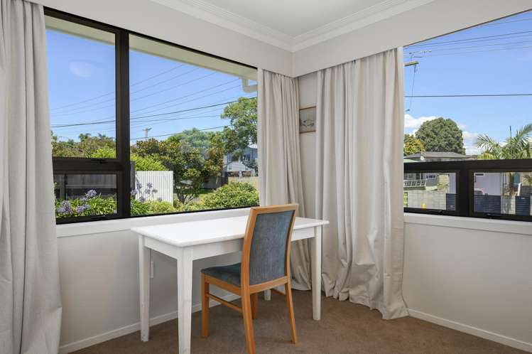 17 Matua Road Matua_9