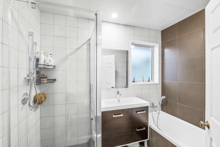 3 Farquhars Road Redwood_17