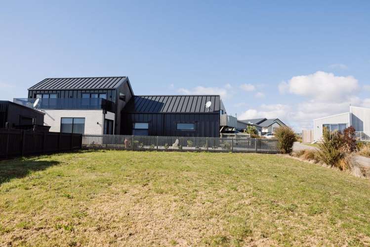 3 Omahina Street Raglan_11