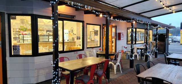 AWARD WINNING CENTRAL KERIKERI CAFE