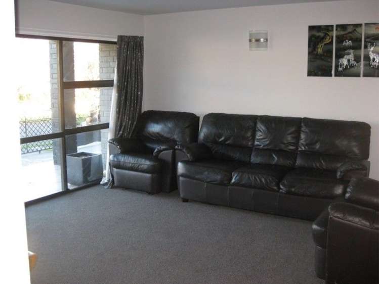113 Guy Street Dannevirke_5