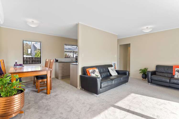 2/5 Bolina Crescent Pakuranga_1