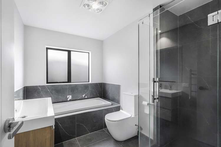 5 Te Tiireke Drive Glenview_14