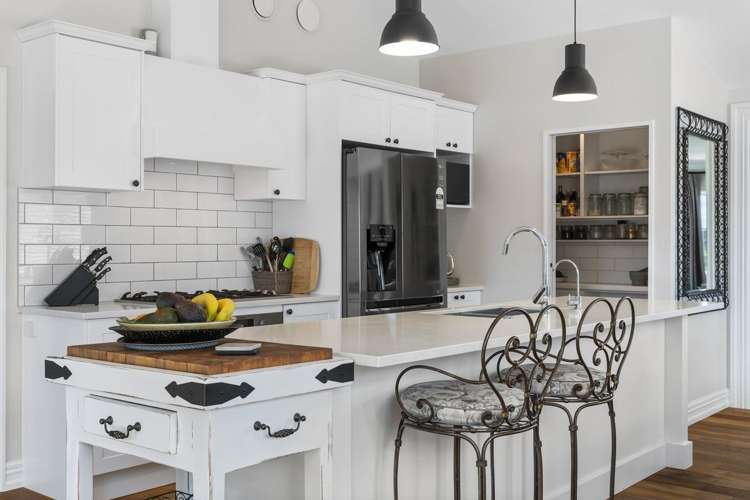 28 Sunny Bay Road Matua_17