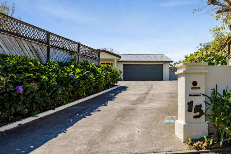 15 Rod Syme Place_0