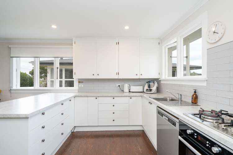 87 Eglinton Street_2